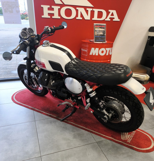 MOTO GUZZI V7 II STORNELLO - ETUPES