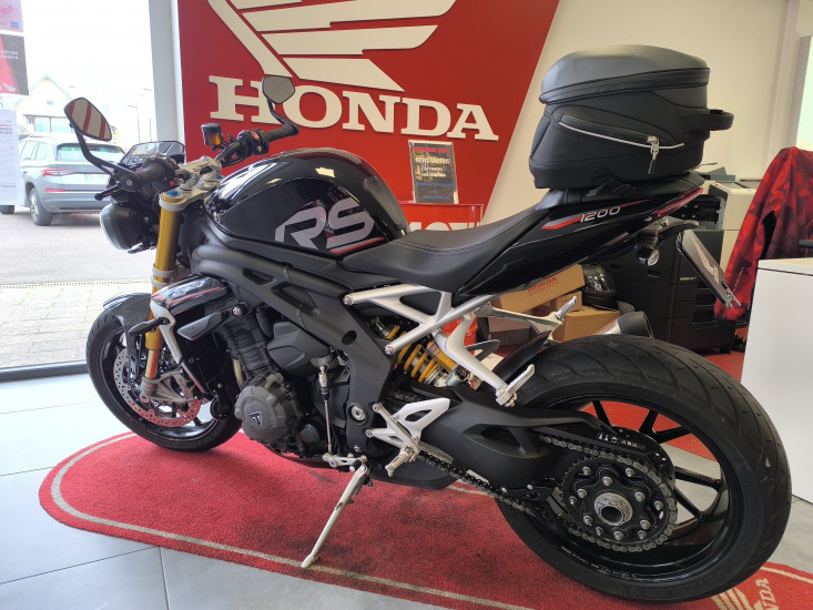 TRIUMPH SPEED TRIPLE 1200 RS - ETUPES