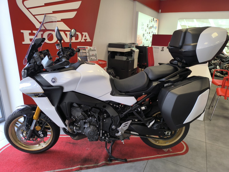 YAMAHA TRACER 9GT 900 cm3 - ETUPES