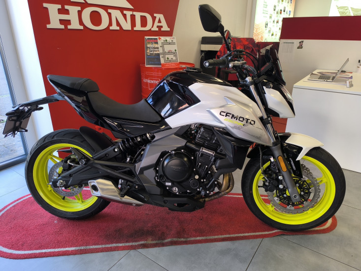 CFMOTO CF 650 NK / A2 - ETUPES