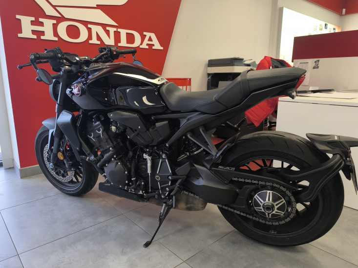 CB1000R BLACK EDITION sc project / CB 1000R - ETUPES