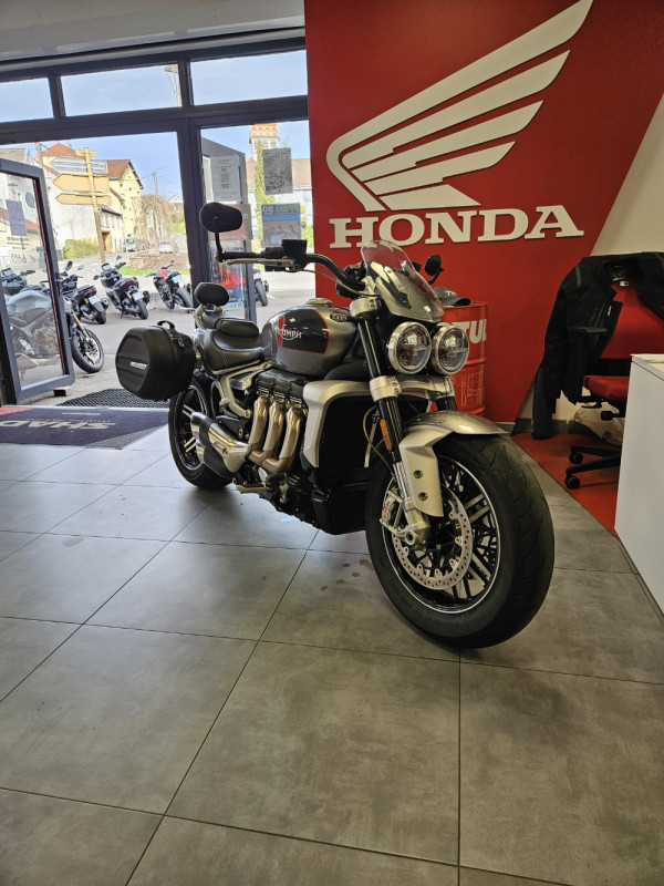TRIUMPH ROCKET 3GT L'USINE MOTOS  ETUPES 