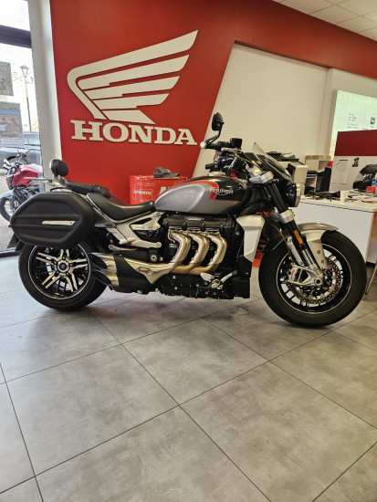 TRIUMPH ROCKET 3GT - ETUPES