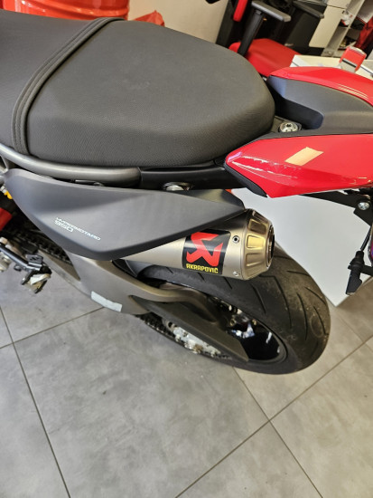 DUCATI 950 HYPERMOTARD AKRAPOVIC - ETUPES