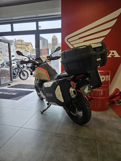 MOTO-GUZZI V85TT TRAVEL / V85 TT - ETUPES