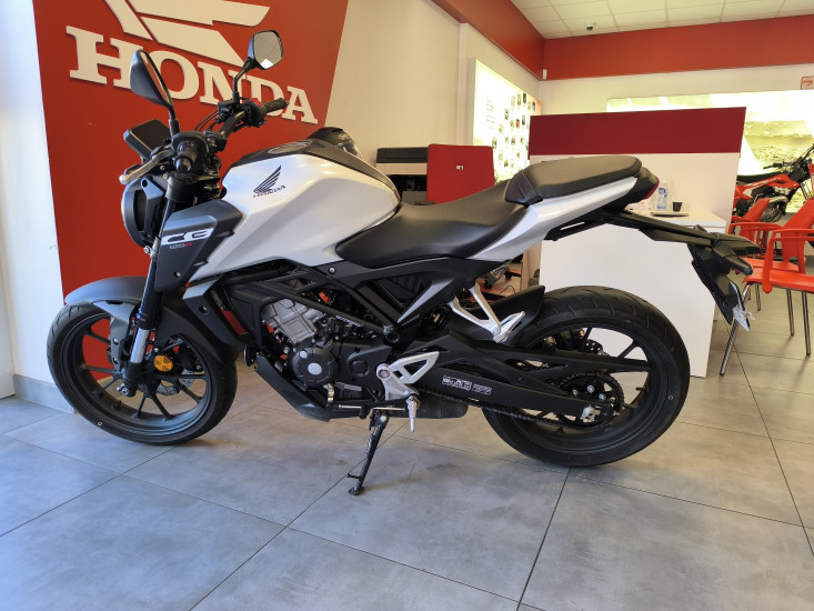 HONDA CB125R - ETUPES