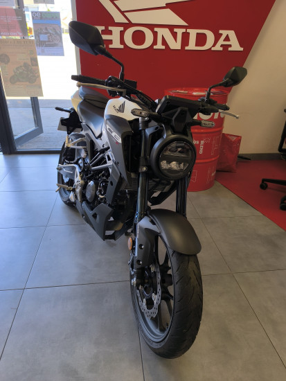 HONDA CB125R - ETUPES